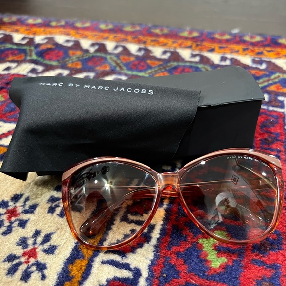 Marc Jacobs Women's Sunglasses - Picture 6 of 6